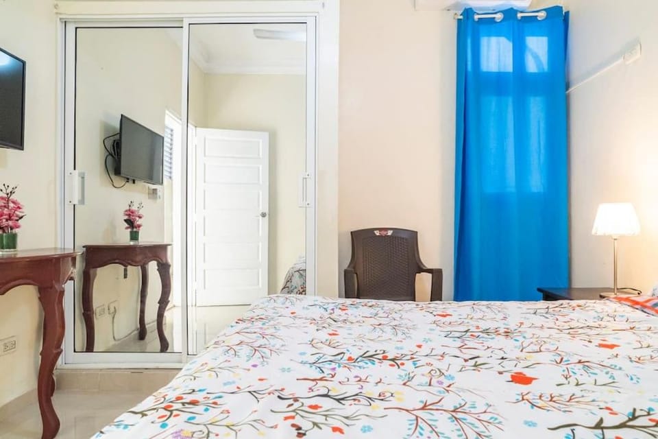 Cerca del Mar, Obelisco Macho y Zona Colonial Vacation rental in Santo Domingo