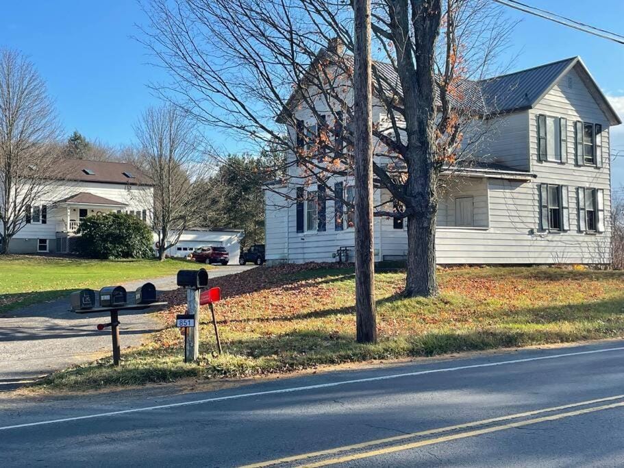 Lovely Rural 1 Bedroom Apartment in St Mary’s Apartment in Allegheny River