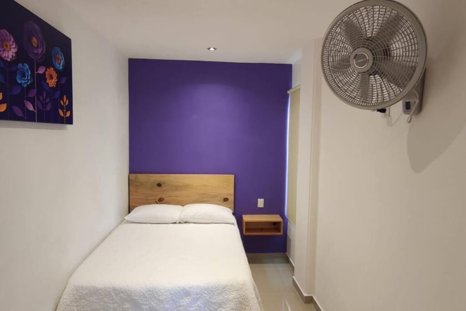 Bed, Photo of the whole room, Bedroom, fireplace