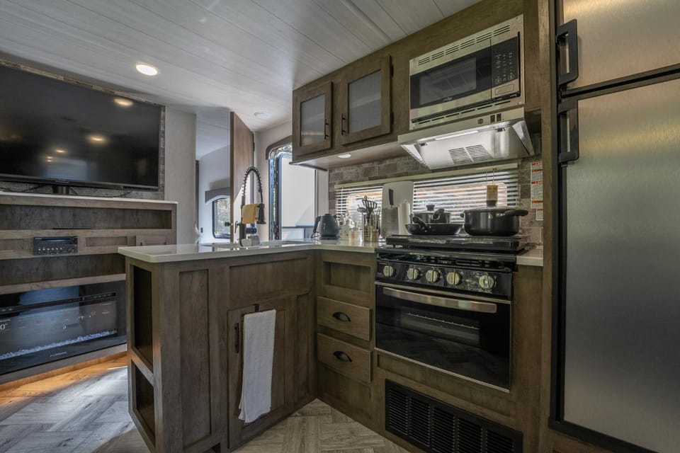 Kitchen or kitchenette, toaster