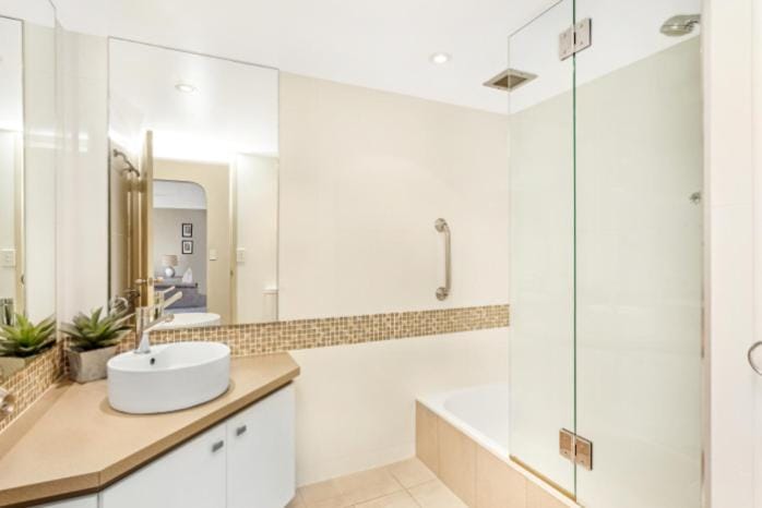 Cashelmara Burleigh - Hosted by Burleigh Letting Apartment in Burleigh Heads