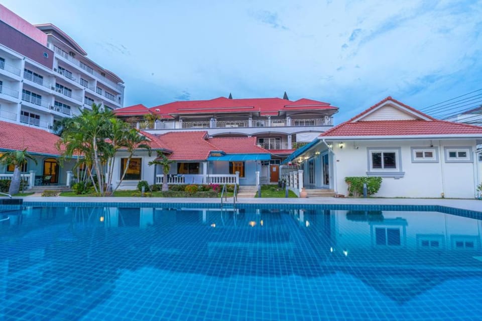 Property building, Pool view, Swimming pool