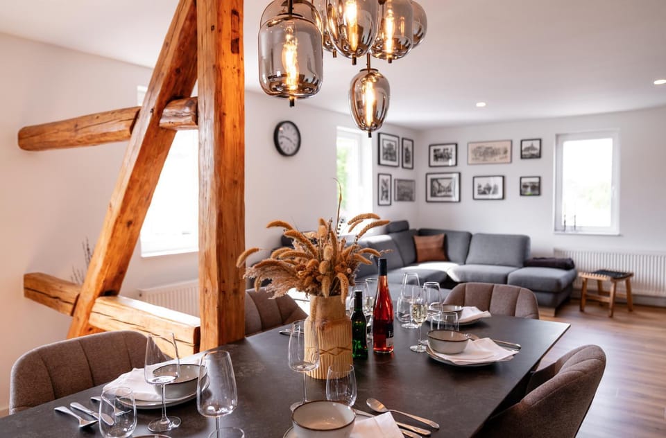 Living room, Dining area