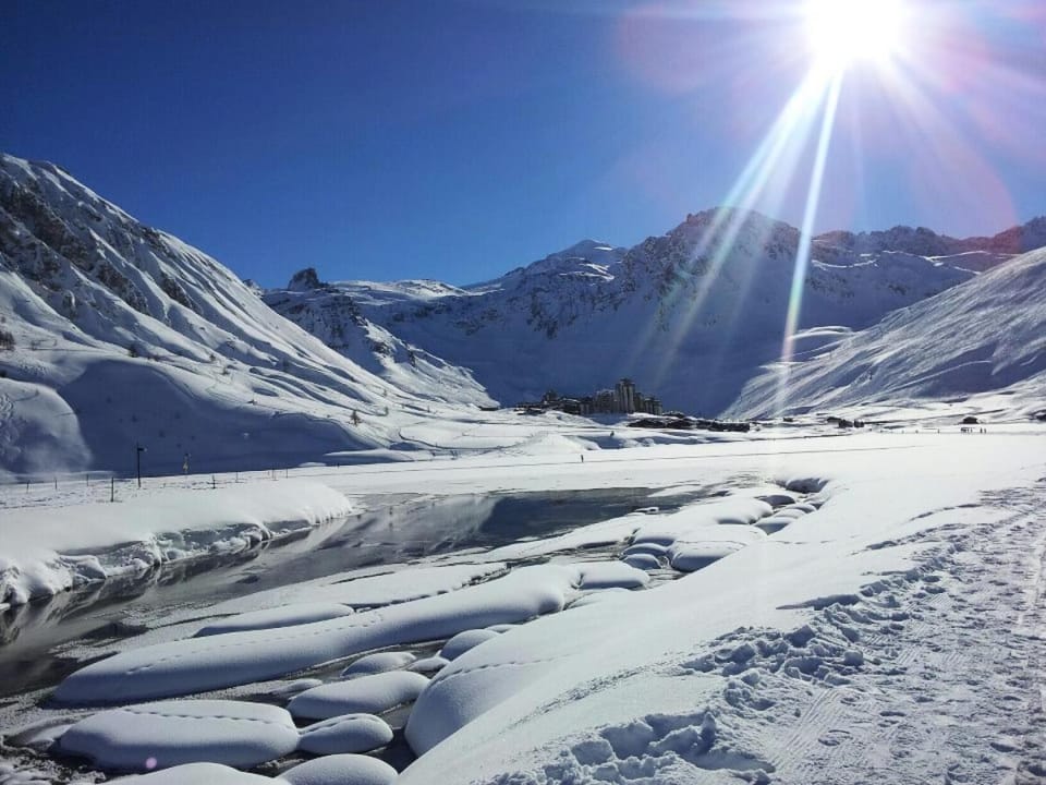 Skiing, Mountain view