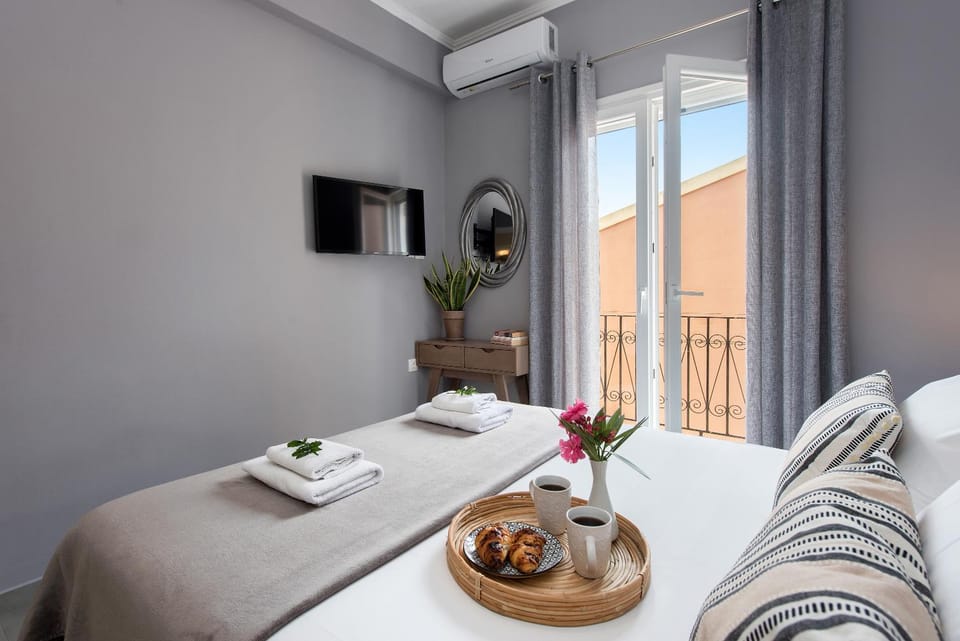 Patio, Bed, Bedroom