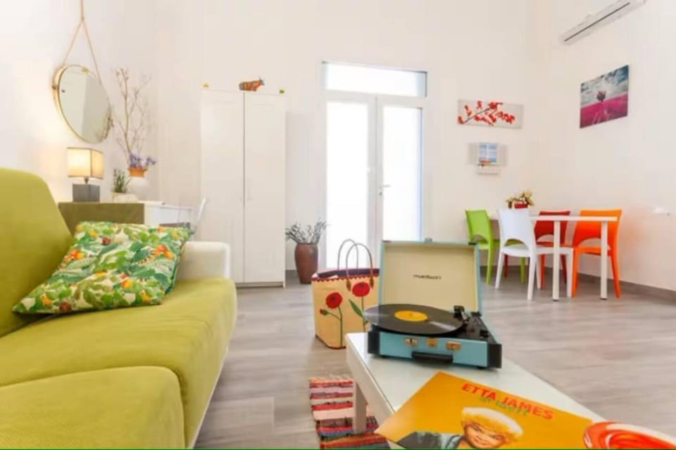 Iris Apartment, comfort nel cuore di Bisceglie Apartment in Apulia