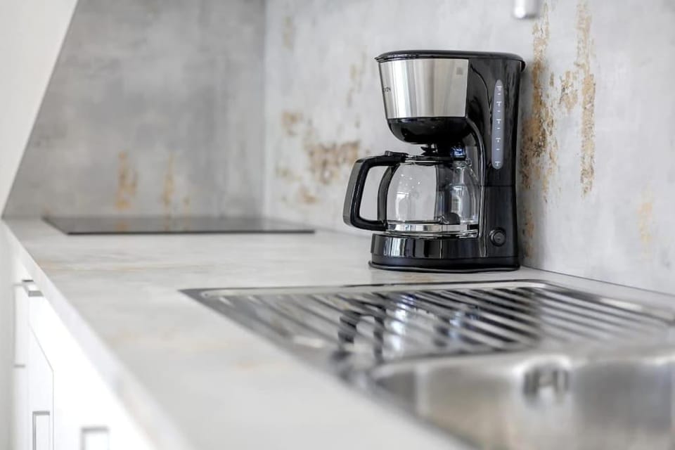 Coffee/tea facilities, Kitchen or kitchenette
