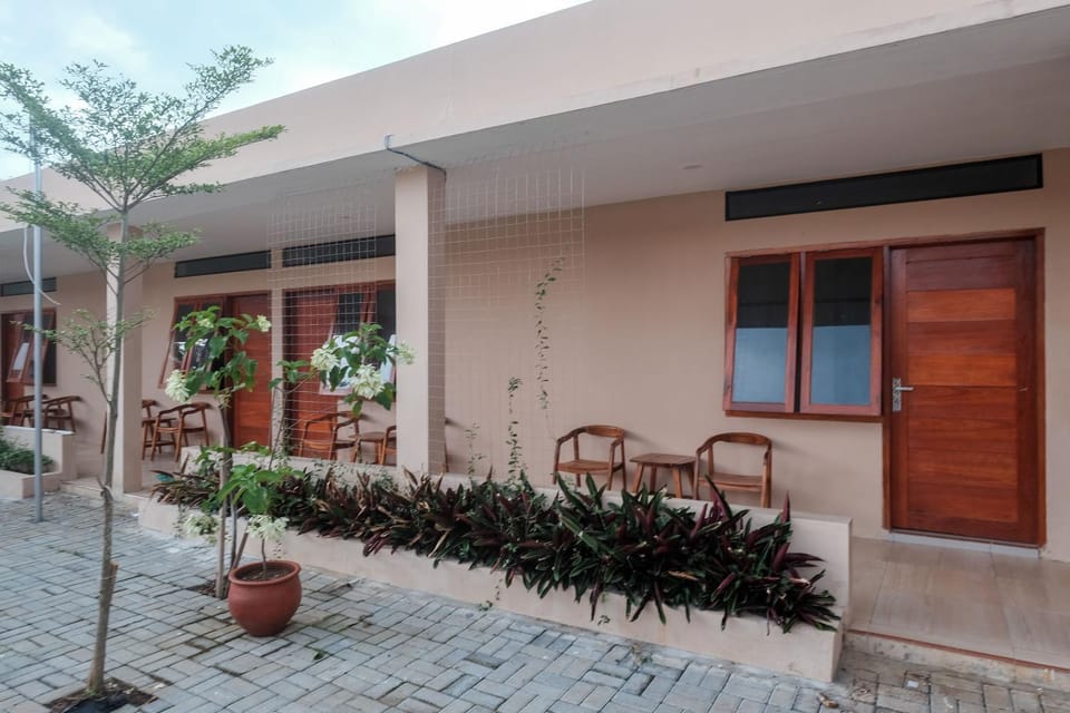 Property building, Facade/entrance