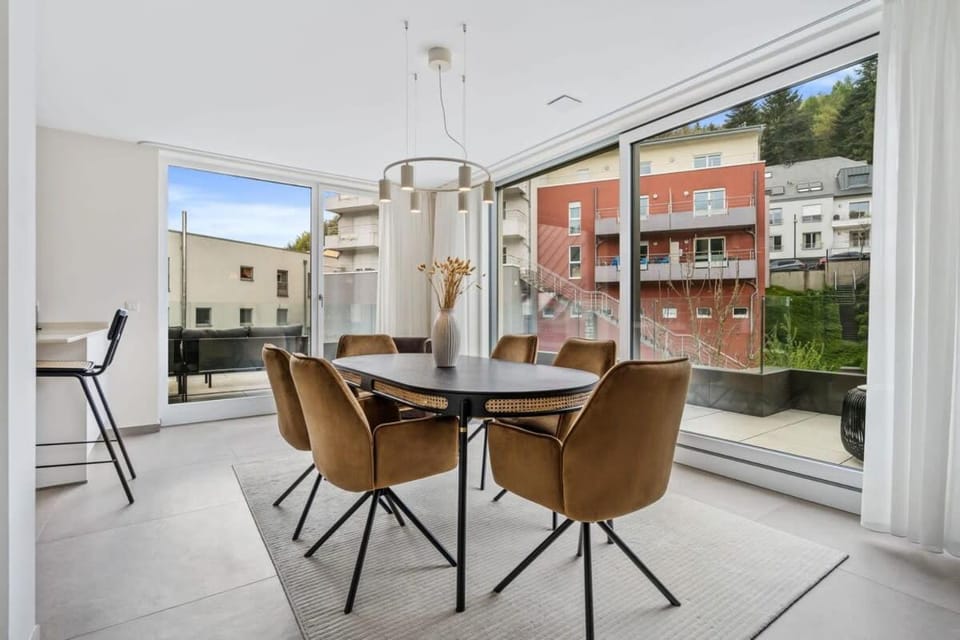 Property building, Day, View (from property/room), Balcony/Terrace, Living room, Seating area, Dining area