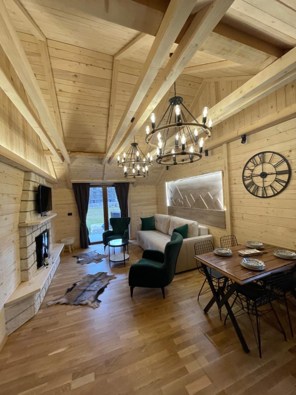 Chalet Montenegrina with jacuzzi Nature lodge in Montenegro