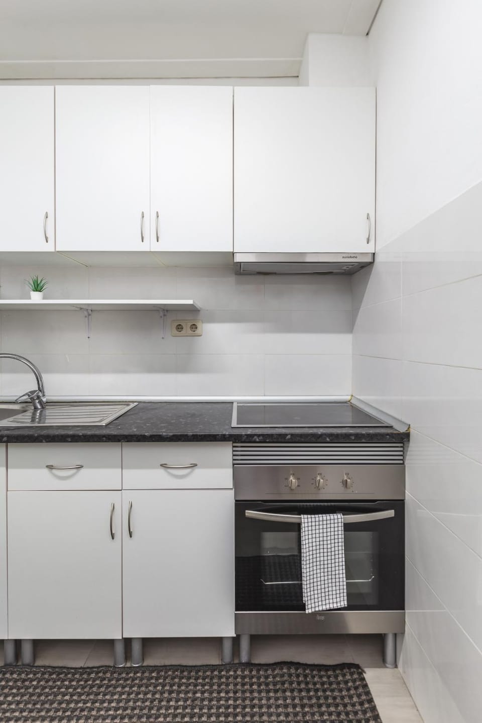 Cosy Apartment with Veranda in Gaia - 1E Apartment in Vila Nova de Gaia