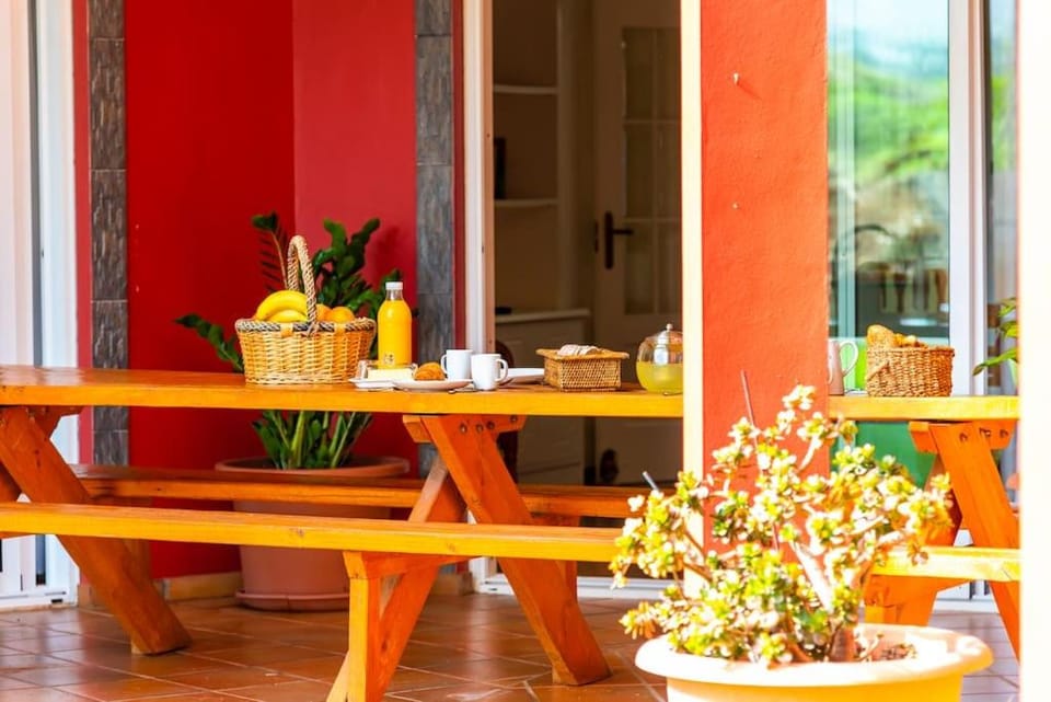 Villa Artigar, garden, swimming pool and bbq. Villa in Puerto de la Cruz