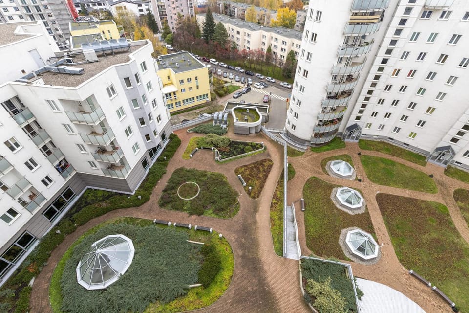 Property building, Day, Bird's eye view, Garden, City view, Garden view, Street view