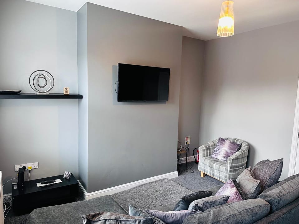 House in Hemingfield, Ideal for Contractors and Long Stays House in Borough of Barnsley