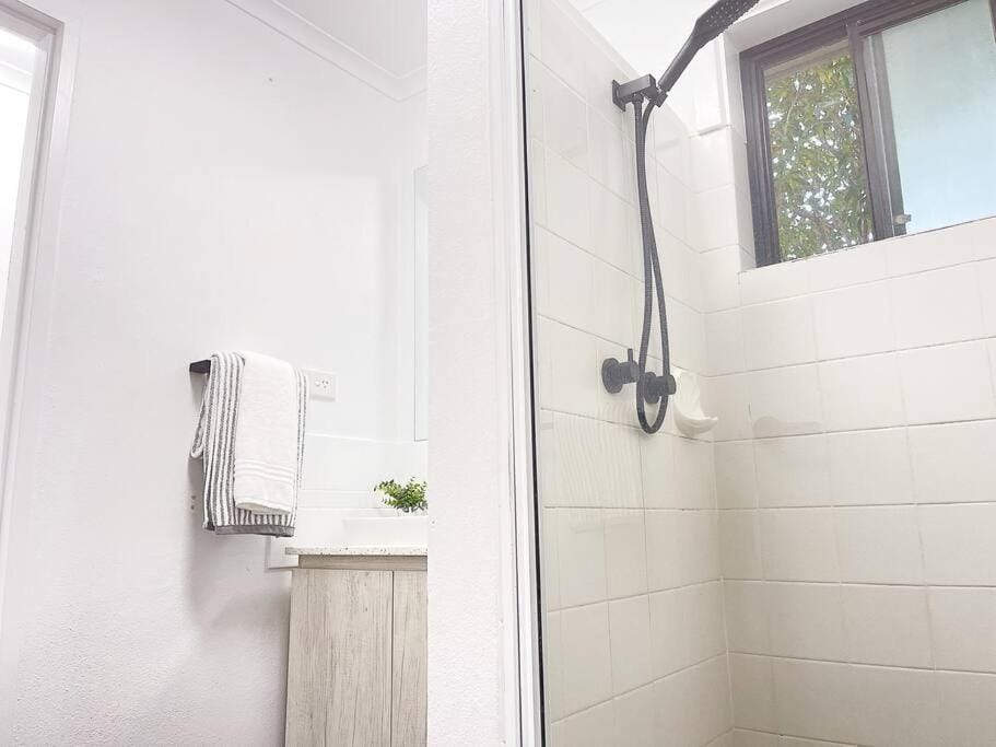 Seafoam Hideaway - Oceanfront Stay for 4 Apartment in Batemans Bay