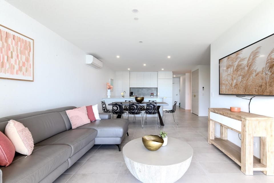 Bayfront Holiday Retreat with Parking Apartment in Batemans Bay
