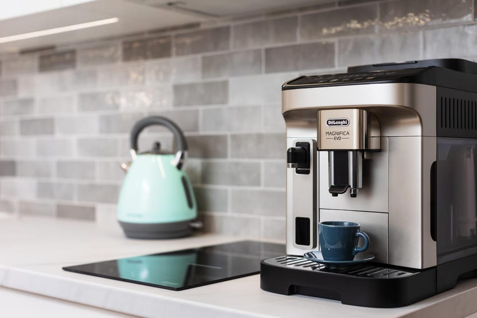 Coffee/tea facilities, minibar