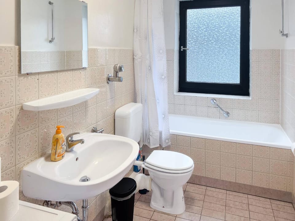 Toilet, Bathroom