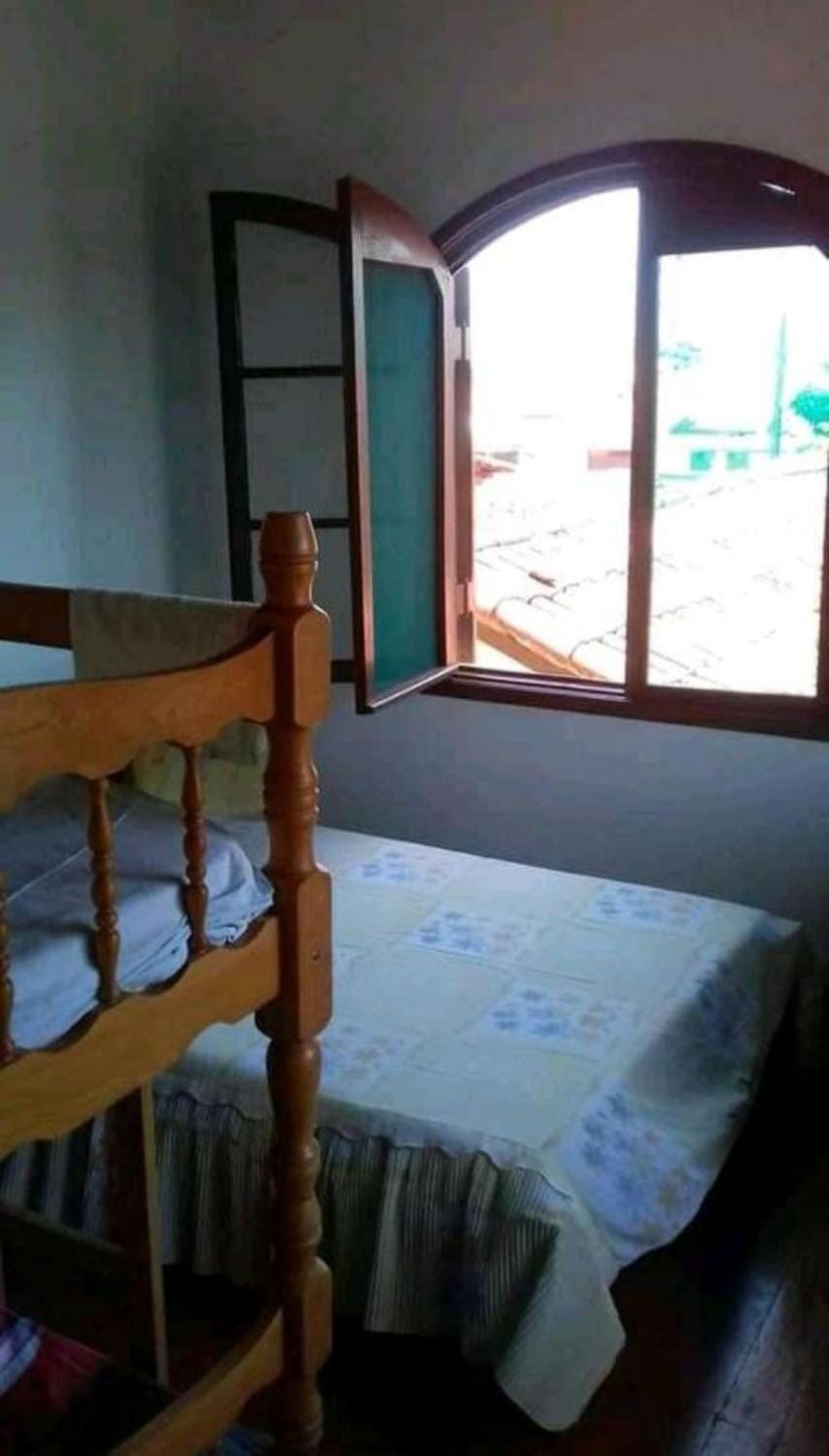Sobrado 800 metros da praia área churrasqueira House in Caraguatatuba