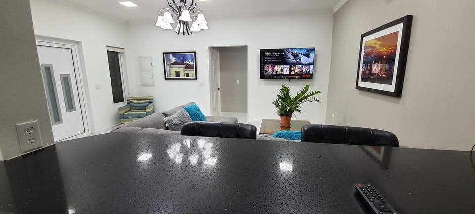 TV and multimedia, Seating area