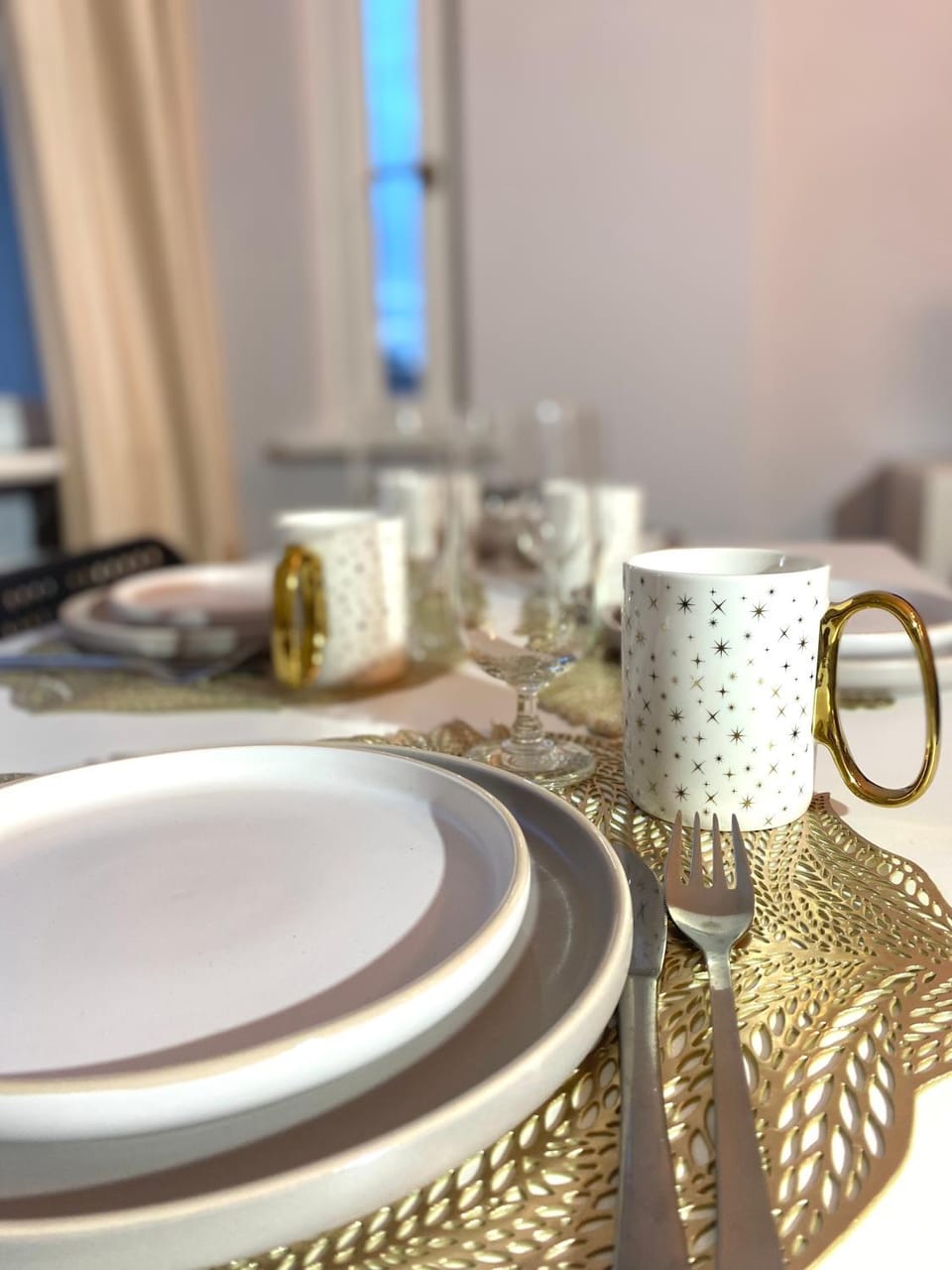 Food and drinks, Dining area, Food