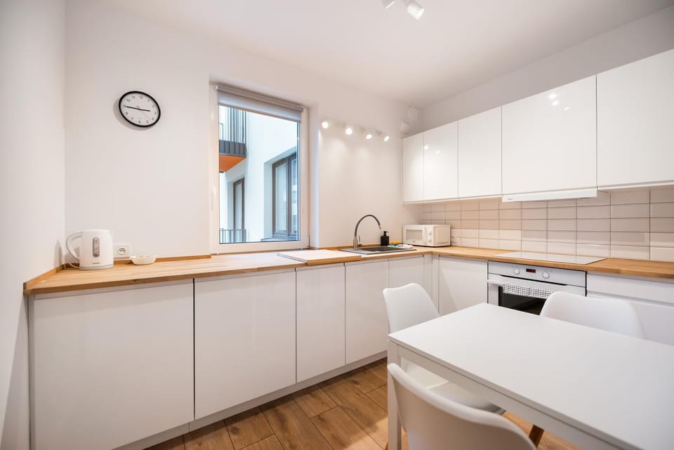 Kitchen or kitchenette, Dining area, minibar, pet friendly, stove
