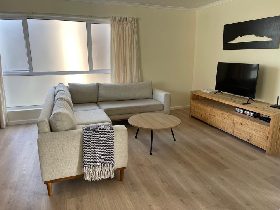 TV and multimedia, Seating area