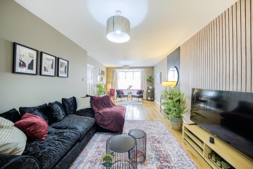 TV and multimedia, Living room, Seating area