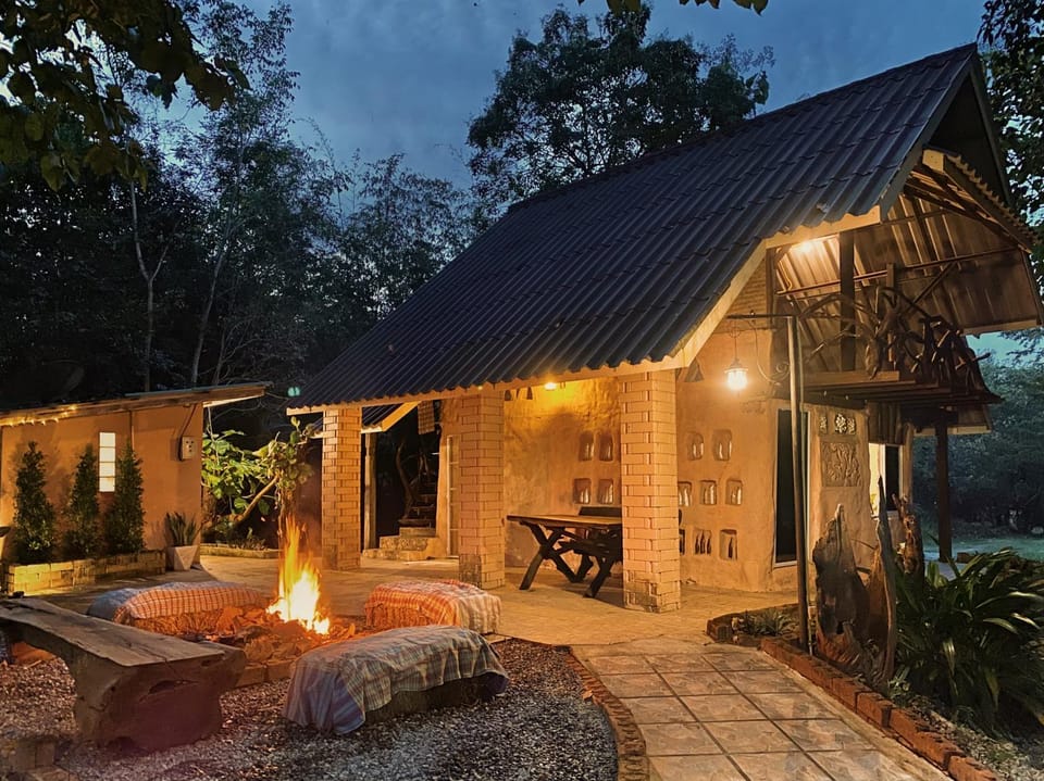 Property building, Patio, Night, BBQ facilities, Garden, Dining area, Garden view