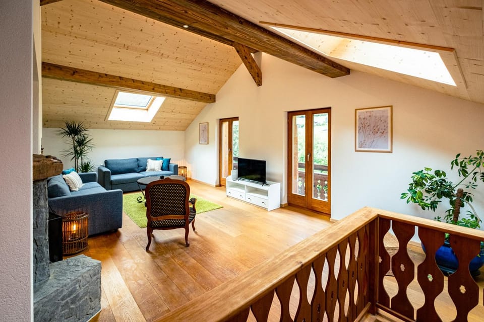 Communal lounge/ TV room, Communal lounge/ TV room