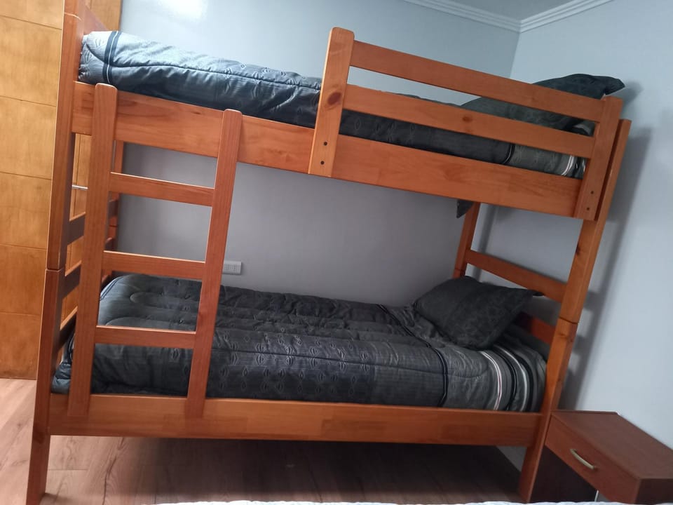 Bed, Bedroom, bunk bed