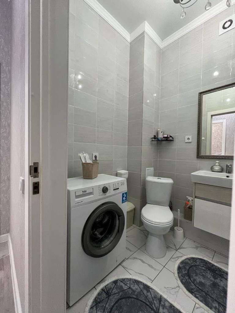 Bath, washing machine