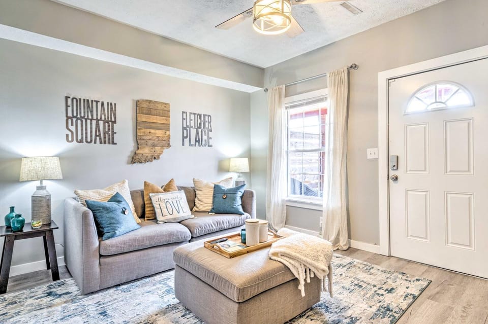 Pet-Friendly Indianapolis Townhome w/ Yard! House in Indianapolis