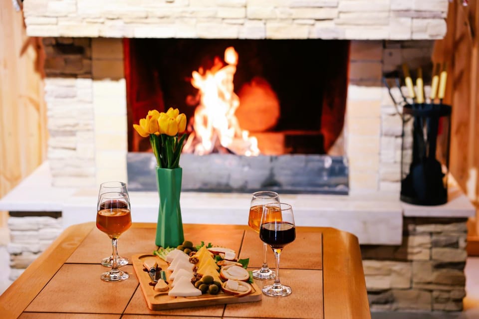 Drinks, Alcoholic drinks, fireplace, fireplace