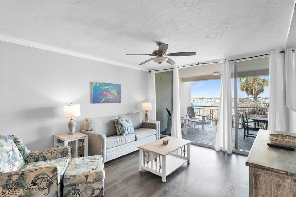 Balcony/Terrace, Living room, Photo of the whole room, Seating area