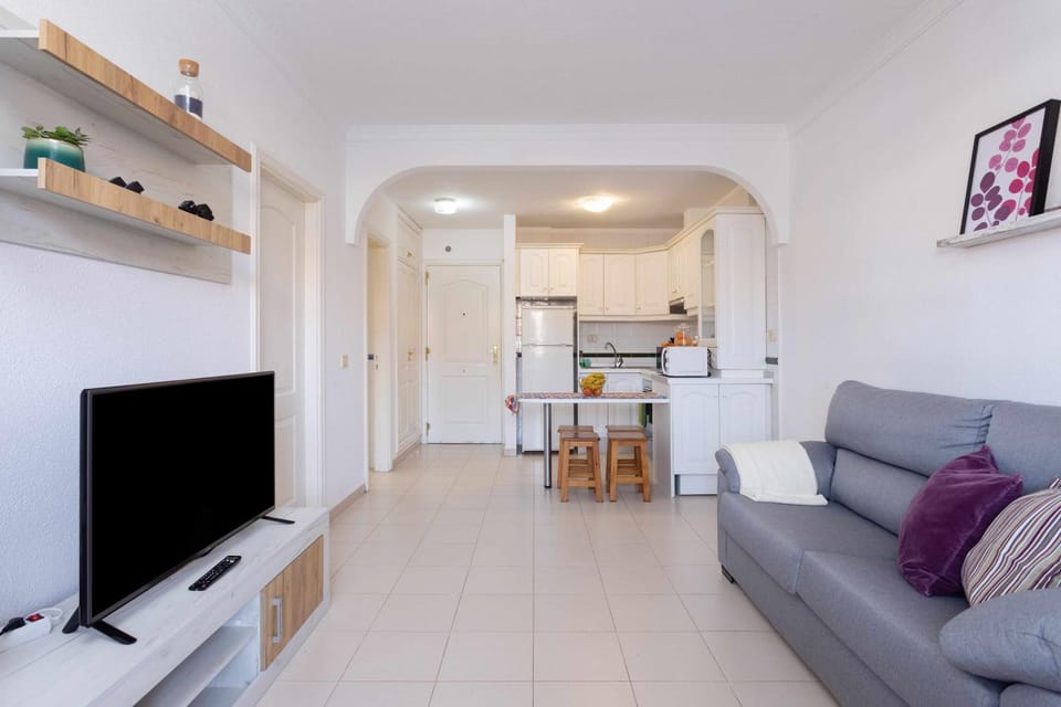 Communal lounge/ TV room, Kitchen or kitchenette