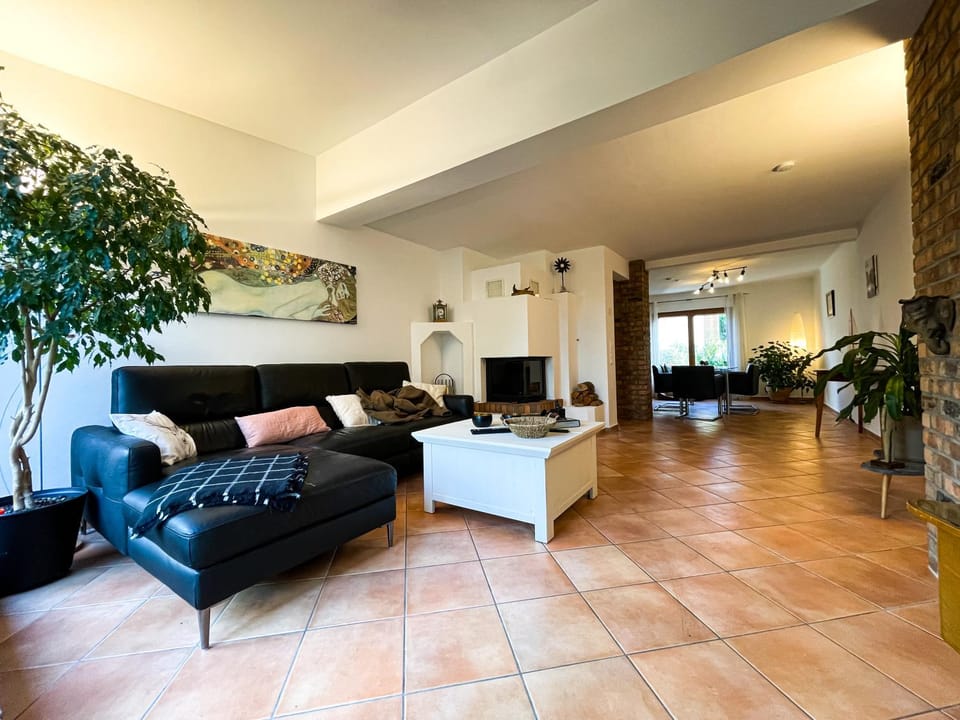 Communal lounge/ TV room, Living room