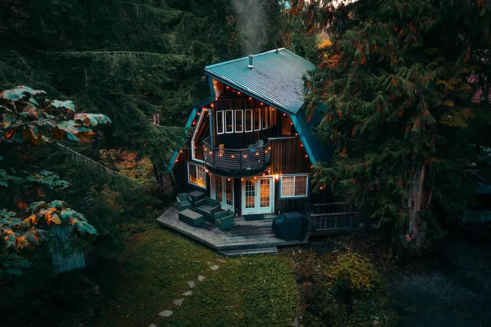 Alpine Lodge House in Glacier