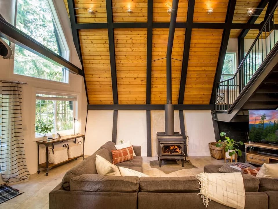 Alpine Lodge House in Glacier