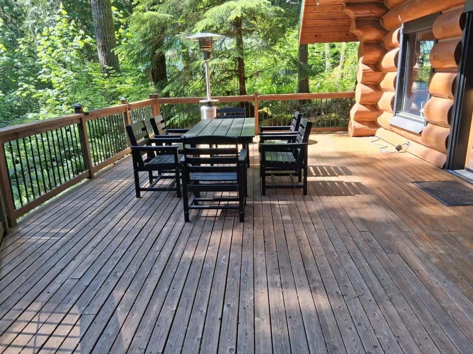 AlpenView House in Glacier