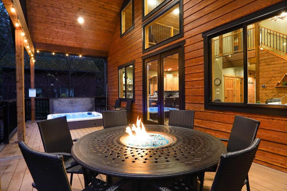 Cottonwood Cabin Cabin in Glacier