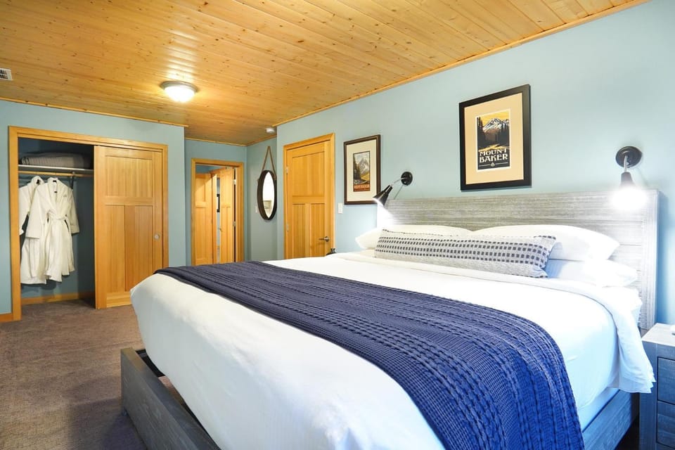 Silver Peak Lodge House in Glacier