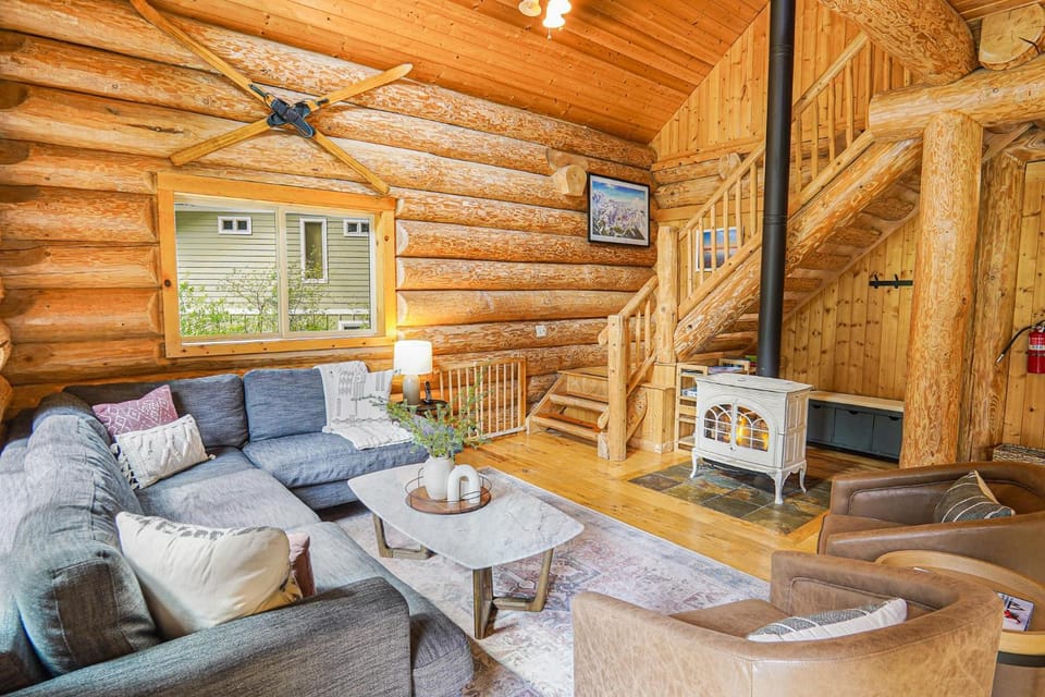 Stargazer Chalet House in Glacier