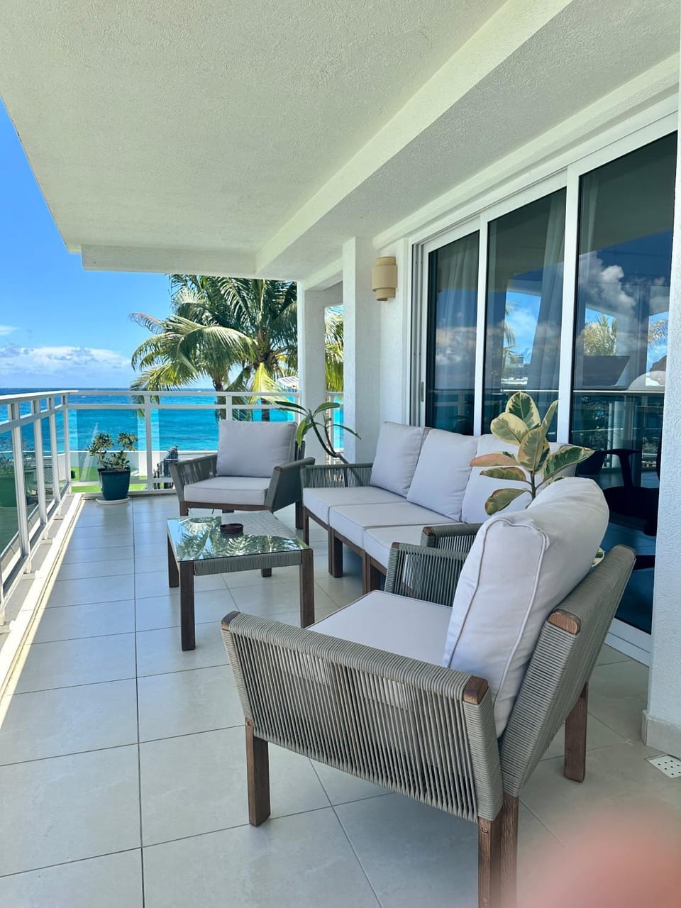 Day, View (from property/room), Balcony/Terrace, Seating area, Sea view