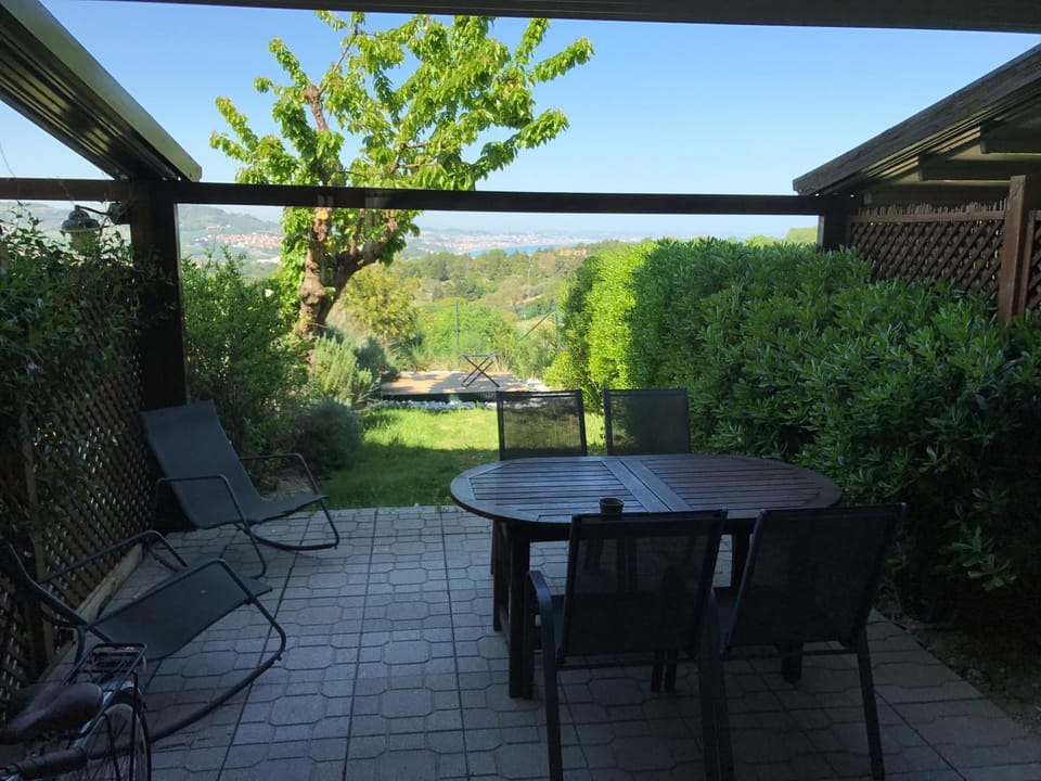 Patio, Natural landscape, Garden, View (from property/room), Dining area, Garden view