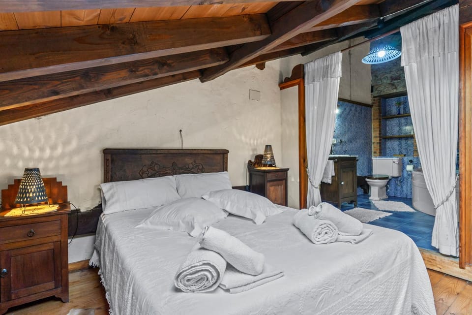 Property building, Living room, Bedroom