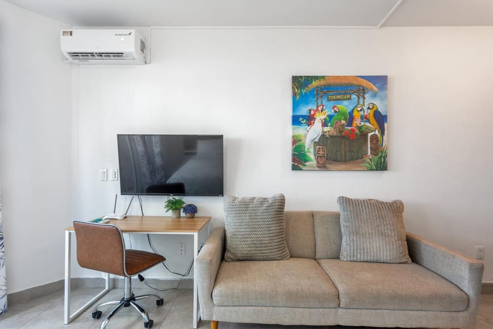 Living room, Seating area, Evening entertainment
