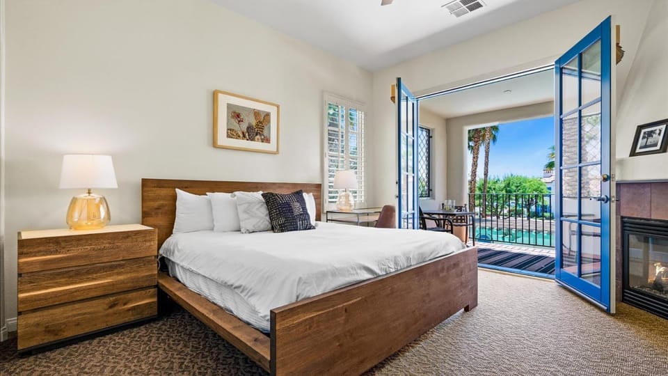 LV014 Legacy Villas Studio Overlooking the Pool Apartment in Indian Wells