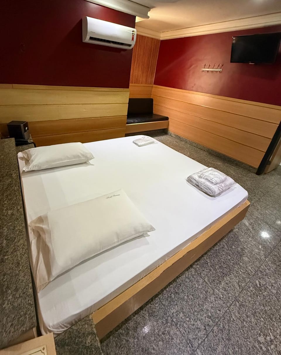 TV and multimedia, towels, air conditioner