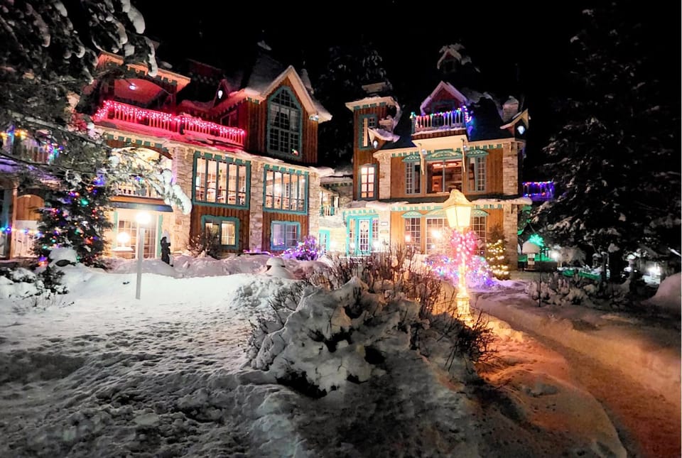 Domaine Rivière Sacacomie Chalets et Bed and Breakfast -Manoir Canergie Bed and Breakfast in Saint-Alexis-des-Monts